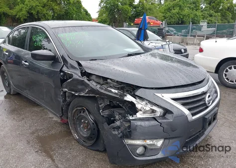 2013 Nissan Altima 2.5 S z USA, uszkodzony, nr VIN 1N4AL3AP8DC910613